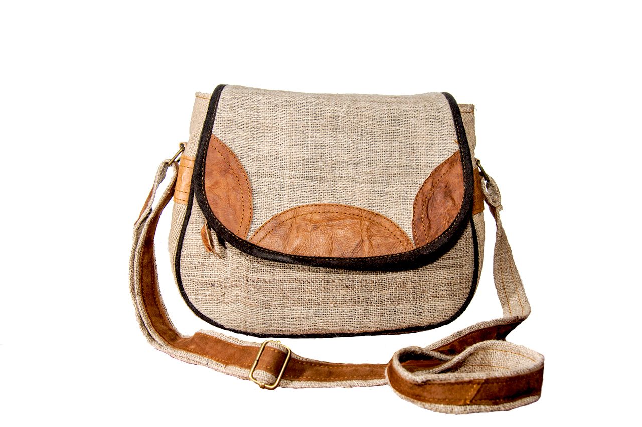 Handtasche MAHILA aus wildem Hanf - Umhängetasche aus Hanf - fair-öko