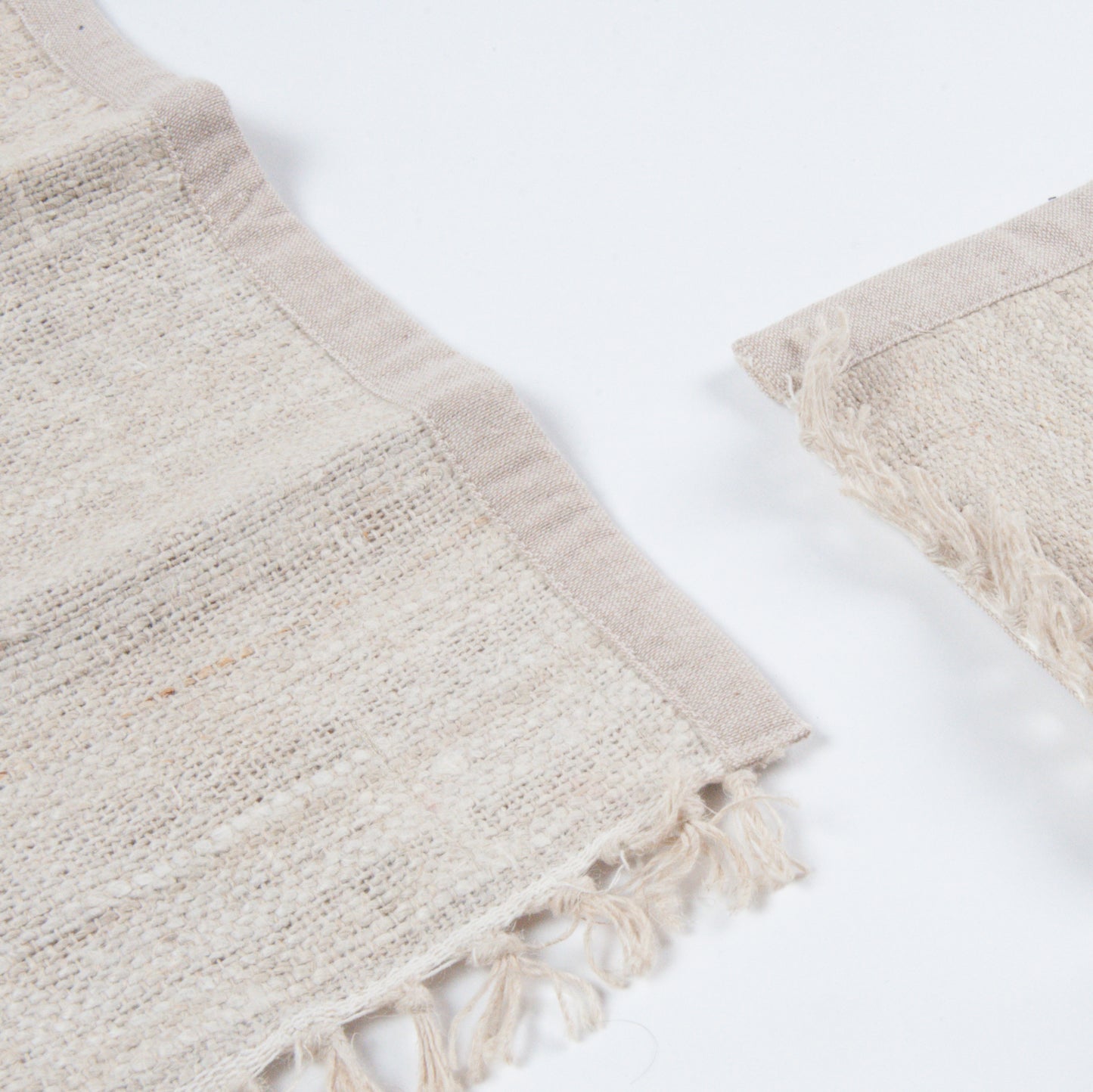 Placemat made from wild hemp or recycled sari, handwoven
