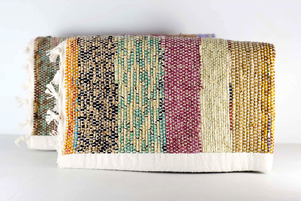 Placemat made from wild hemp or recycled sari, handwoven