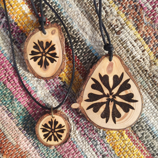 Clitoral Mandala JANA Pendant made of Swiss pine wood